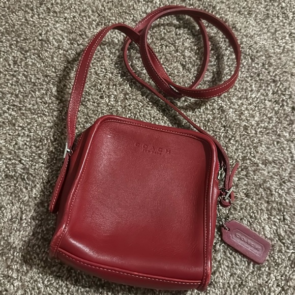 Vintage Coach Bellini cross-body purse or camera bag in red leather R9G-9139 - Picture 1 of 12